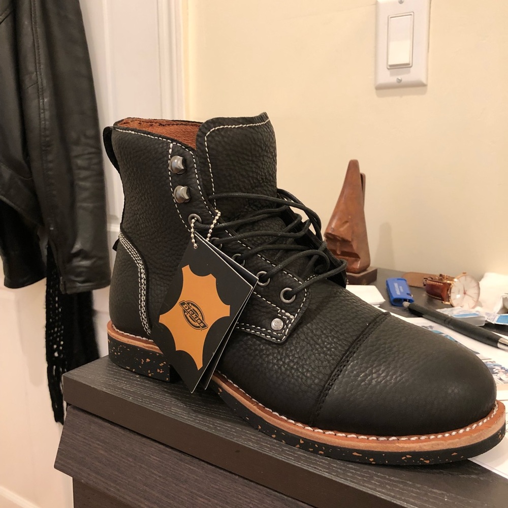 Dickies black leather shoes